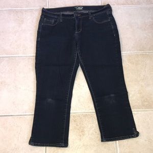 Old Navy Flirt Capris (denim)